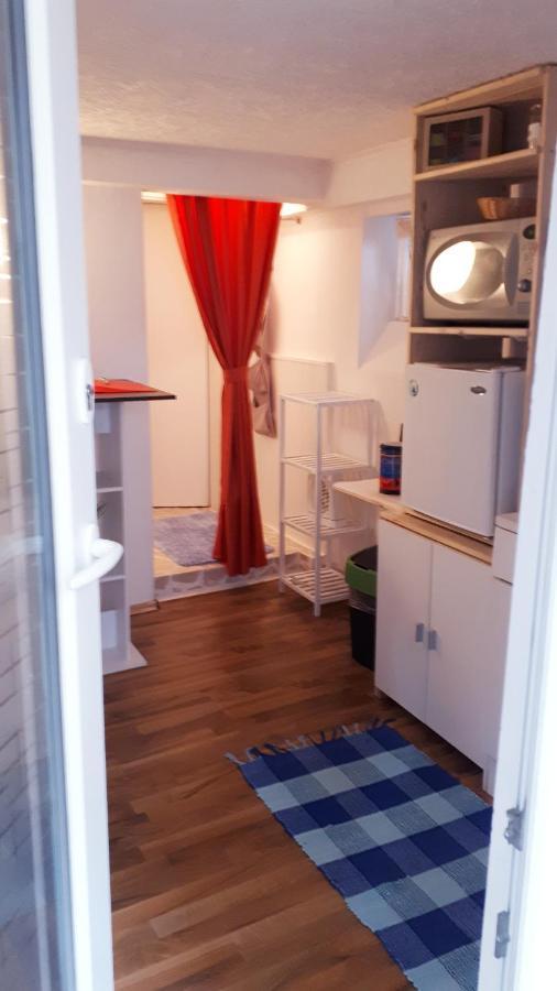 Souterran Zimmer Mönchengladbach Exterior foto